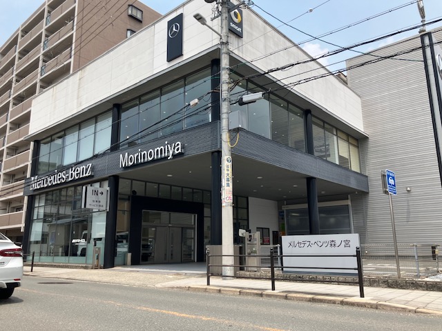 輸入車ディーラーショールーム新築工事